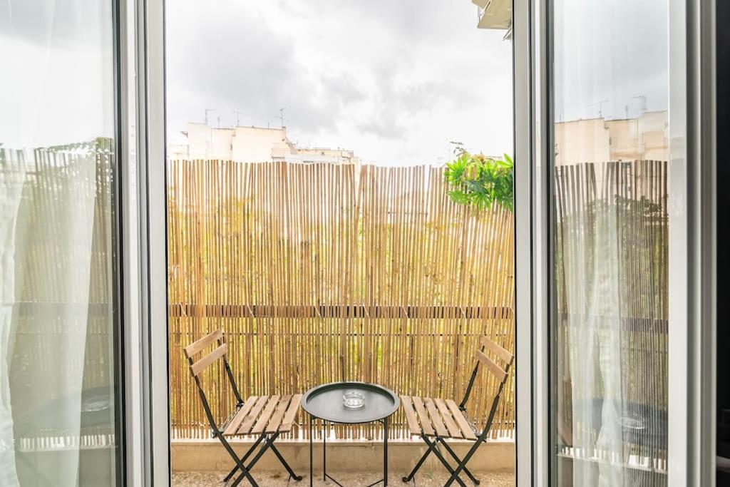 Chic Apt Near Acropolis - Avdi Square Athén Kültér fotó